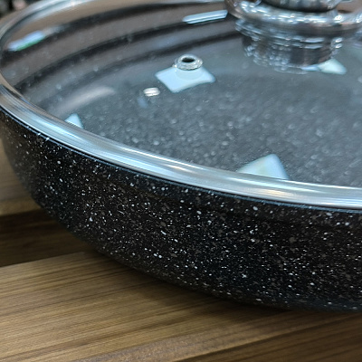 Сковорода-сотейник Гардарика Гранит Мегалит 14 а/п ручка soft-touch с крышкой 26 см 1026-18-01-10