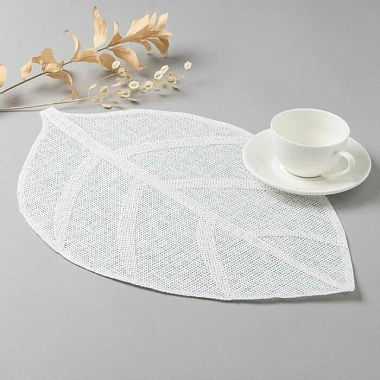 Салфетка Доляна Листочки сервировочная белый 30*45 см 4361016