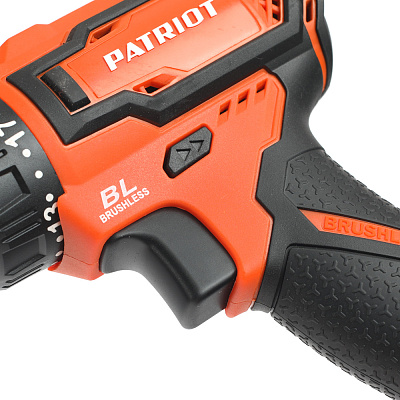 Дрель-шуруповерт аккумуляторная Patriot BR 207UES бесщет. двиг. 18В 2,0Ач 38Нм дерево/сталь 20/8мм