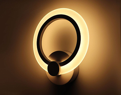 Бра Ritter Rolo 15Вт 2700К/4200К/6400К 5м²  белый 190*190*50 мм 52352 9