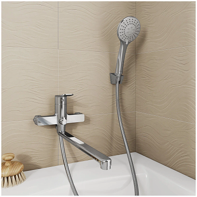 Смеситель Milardo Demi для ванны с длинным изливом глян хром DEMSB00M10