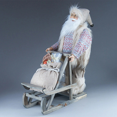 Сувенир Санта-Клаус с санками и подарками новогодний бежевый/серый 45 см 4630270054838