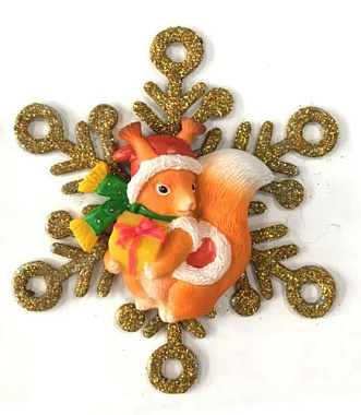 Новогоднее подвесное украшение Magic Time из полирезины и акрила Белочка в снежинке 11*1,5*11 см**