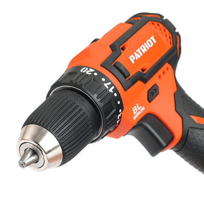 Дрель-шуруповерт аккумуляторная Patriot BR 207UES бесщет. двиг. 18В 2,0Ач 38Нм дерево/сталь 20/8мм